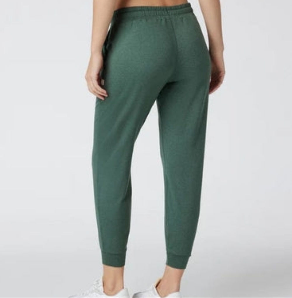 Vuori Performance Joggers Medium - Picture 2 of 6